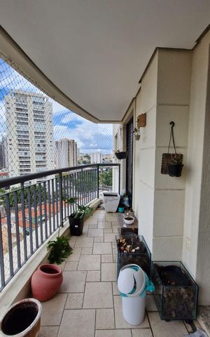 Apartamento à venda com 83m², 2 quartos e 2 vagas Apartamento à venda com 83m², 2 quartos e 2 vagasVaranda