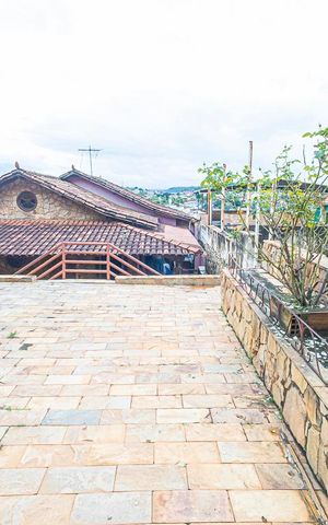 Casa à venda com 360m², 4 quartos e 4 vagas Casa à venda com 360m², 4 quartos e 4 vagaspiscina, churrasqueira e quadra