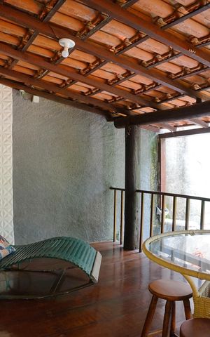 Casa para alugar com 450m², 11 quartos e 2 vagas Casa para alugar com 450m², 11 quartos e 2 vagasVaranda