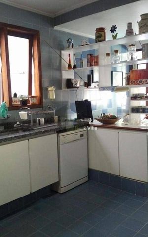Casa à venda com 420m², 3 quartos e 4 vagas