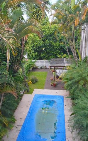 Casa à venda com 420m², 3 quartos e 2 vagasVaranda - Vista