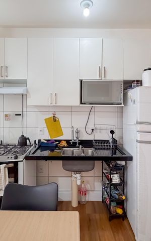 Apartamento à venda com 35m², 2 quartos e sem vagaCozinha e Área de Serviço