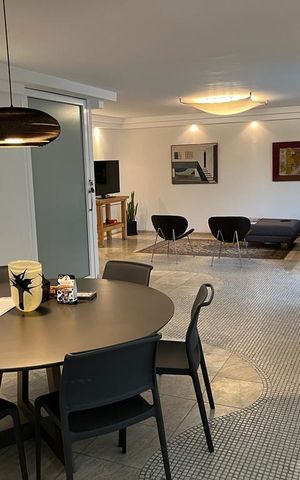Apartamento à venda com 200m², 3 quartos e 3 vagas