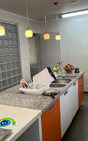 Apartamento à venda com 200m², 3 quartos e 3 vagas