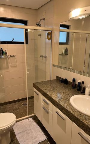 Apartamento à venda com 200m², 3 quartos e 3 vagas