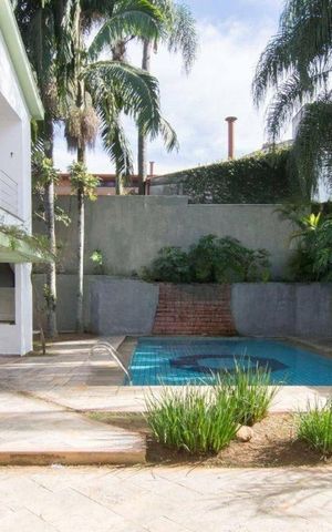 Casa à venda com 780m², 4 quartos e 8 vagas