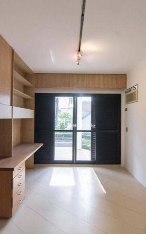 Casa à venda com 780m², 4 quartos e 8 vagas
