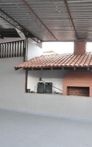 Casa à venda com 559m², 4 quartos e 6 vagasSalão de Festas