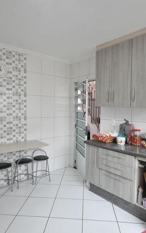 Casa à venda com 559m², 4 quartos e 6 vagasCozinha