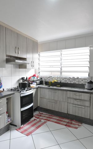 Casa à venda com 559m², 4 quartos e 6 vagasCozinha