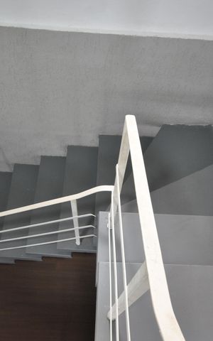 Casa à venda com 559m², 4 quartos e 6 vagasEscada