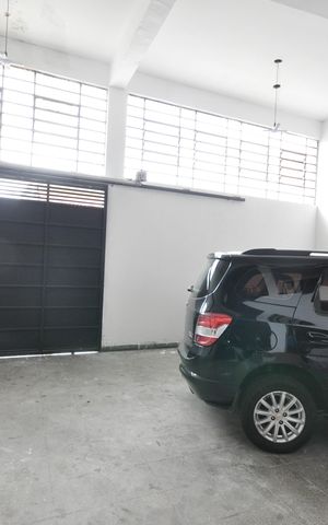 Casa à venda com 559m², 4 quartos e 6 vagasGaragem