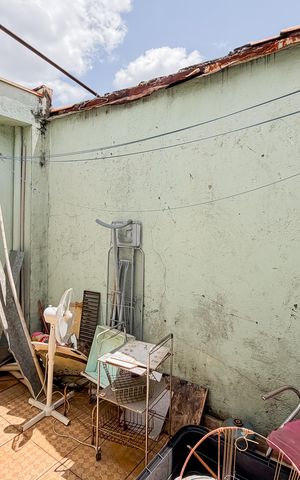 Casa à venda com 108m², 2 quartos e 1 vagaÁrea de Serviço 