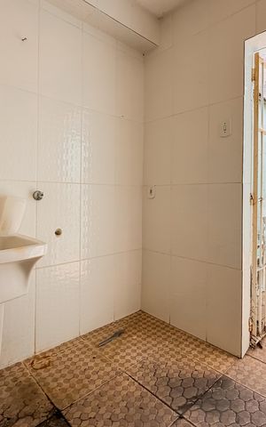 Casa à venda com 108m², 2 quartos e 1 vagaÁrea de Serviço 