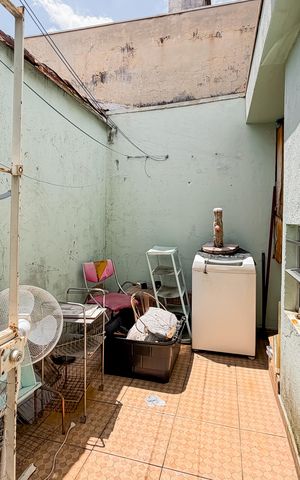 Casa à venda com 108m², 2 quartos e 1 vagaÁrea de Serviço 