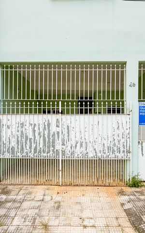 Casa à venda com 108m², 2 quartos e 1 vagaFachada
