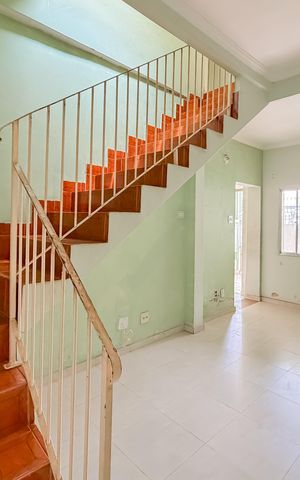Casa à venda com 108m², 2 quartos e 1 vagaSala