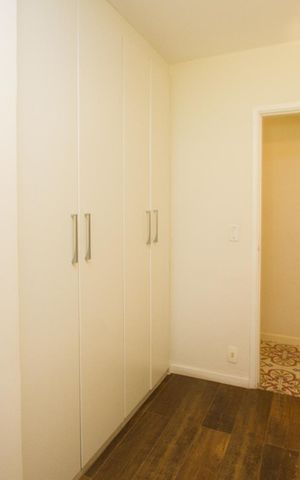 Casa para alugar com 1000m², 4 quartos e 5 vagas Casa para alugar com 1000m², 4 quartos e 5 vagasQuarto