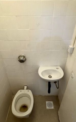 Studio para alugar com 35m², 1 quarto e sem vaga Studio para alugar com 35m², 1 quarto e sem vagaBanheiro
