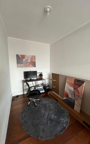 Casa à venda com 300m², 4 quartos e 3 vagas Casa à venda com 300m², 4 quartos e 3 vagasQuarto