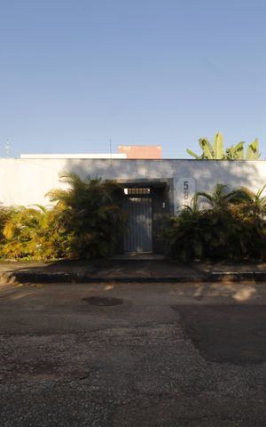 Casa à venda com 390m², 5 quartos e 6 vagasfachada