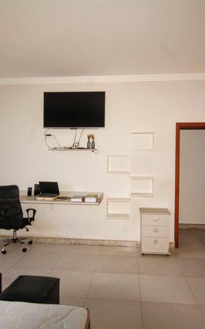 Casa à venda com 390m², 5 quartos e 6 vagasquarto 3