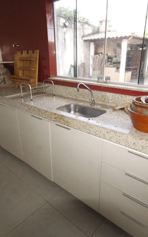 Casa à venda com 390m², 5 quartos e 6 vagascozinha 2