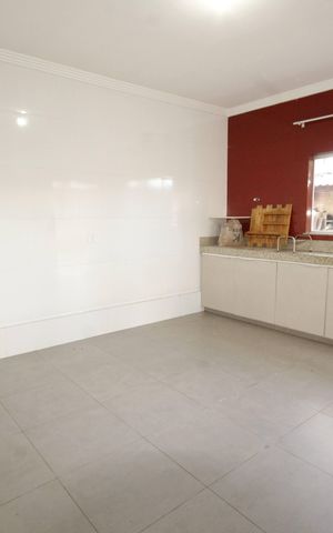 Casa à venda com 390m², 5 quartos e 6 vagascozinha 2