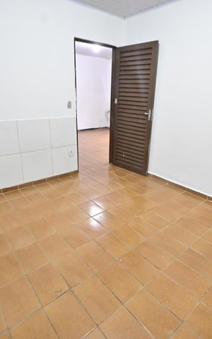 Casa de condomínio para alugar com 49m², 2 quartos e sem vaga