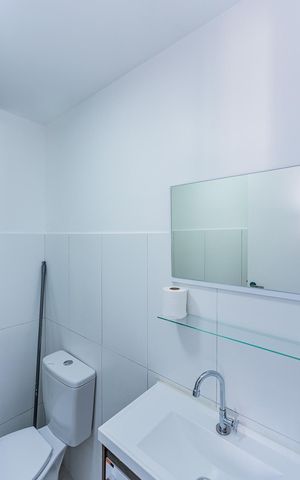 Apartamento à venda com 34m², 2 quartos e sem vaga Apartamento à venda com 34m², 2 quartos e sem vagaBanheiro