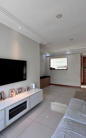 Apartamento à venda com 76m², 3 quartos e 1 vaga Apartamento à venda com 76m², 3 quartos e 1 vagaSala