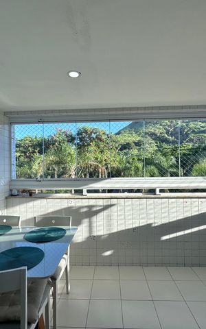 Apartamento à venda com 76m², 3 quartos e 1 vaga Apartamento à venda com 76m², 3 quartos e 1 vagaVaranda