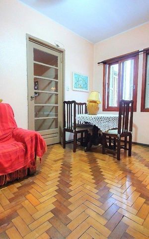 Apartamento à venda com 103m², 3 quartos e sem vaga Apartamento à venda com 103m², 3 quartos e sem vagaSala