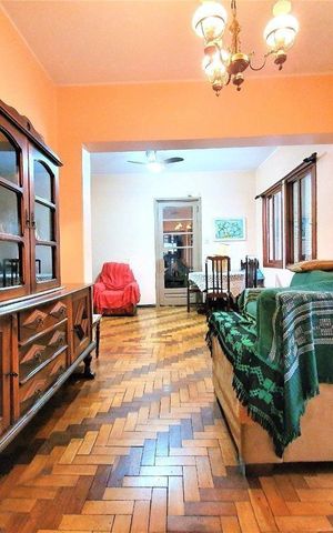 Apartamento à venda com 103m², 3 quartos e sem vaga Apartamento à venda com 103m², 3 quartos e sem vagaSala