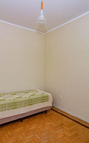 Casa à venda com 200m², 5 quartos e 1 vaga Casa à venda com 200m², 5 quartos e 1 vagaMini Suíte- Segundo Piso