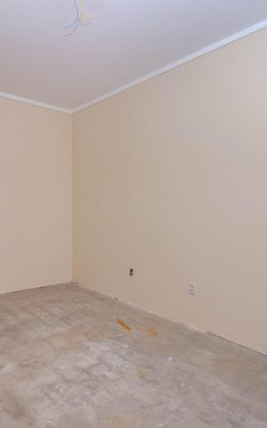 Casa à venda com 200m², 5 quartos e 1 vaga Casa à venda com 200m², 5 quartos e 1 vagaQuarto 1 - Primeiro Piso