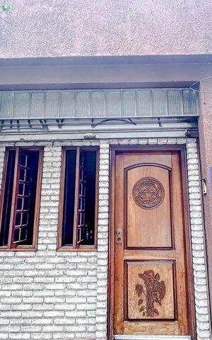 Casa para alugar com 170m², 4 quartos e sem vagaFachada com Plaquinha