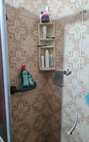 Casa à venda com 140m², 2 quartos e 1 vagaBanheiro