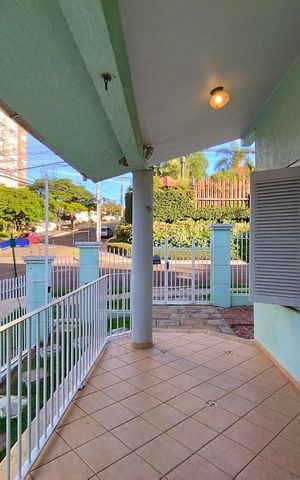 Casa à venda com 204m², 4 quartos e 6 vagas