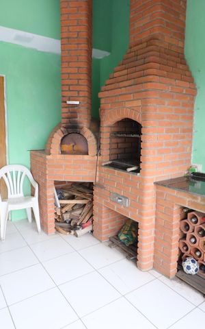 Casa à venda com 100m², 2 quartos e 2 vagasVaranda