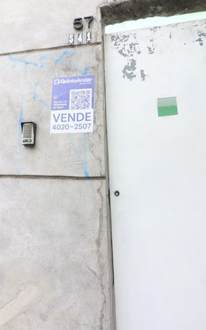 Casa à venda com 100m², 2 quartos e 2 vagasFachada