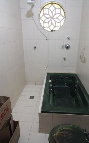 Casa à venda com 475m², 4 quartos e 4 vagasSuite Quarto 1