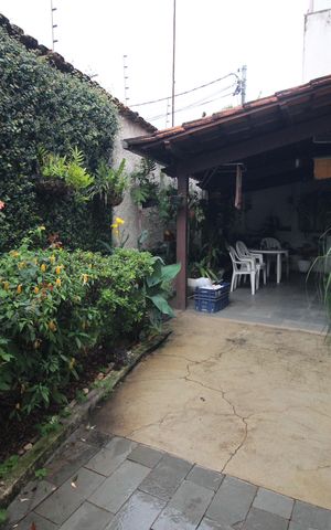 Casa à venda com 475m², 4 quartos e 4 vagasQuintal