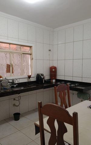 Casa à venda com 380m², 3 quartos e 5 vagasCozinha