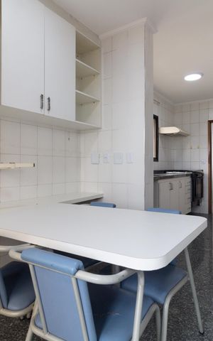 Apartamento à venda com 170m², 3 quartos e 3 vagas Apartamento à venda com 170m², 3 quartos e 3 vagasCopa da Cozinha