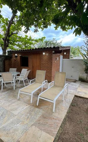 Casa de condomínio à venda com 367m², 4 quartos e 6 vagas