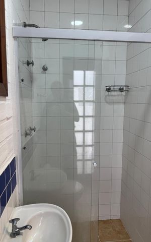 Casa de condomínio à venda com 367m², 4 quartos e 6 vagas