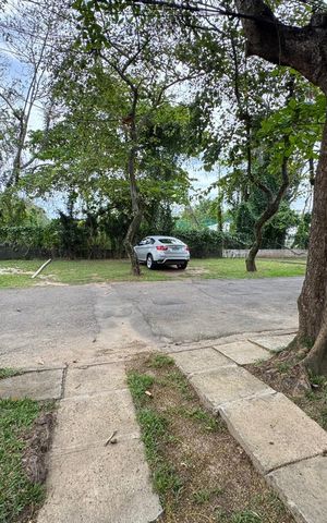 Casa de condomínio à venda com 367m², 4 quartos e 6 vagas