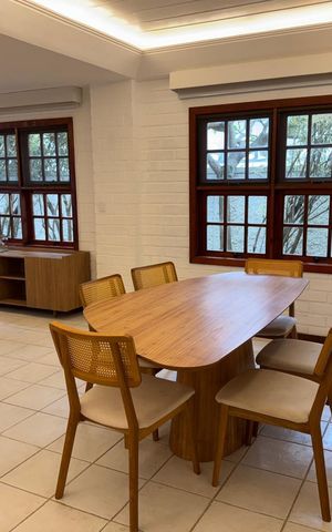 Casa de condomínio à venda com 367m², 4 quartos e 6 vagas