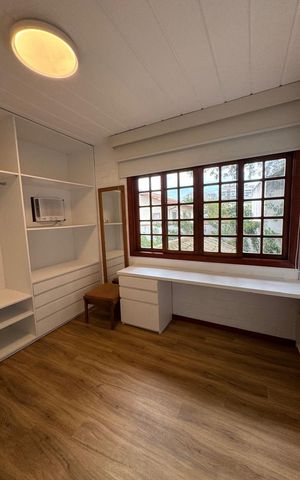 Casa de condomínio à venda com 367m², 4 quartos e 6 vagas